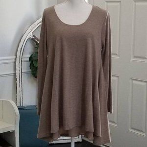 Umgee Tan Long Sleeve Swing Style Tunic Size Medium